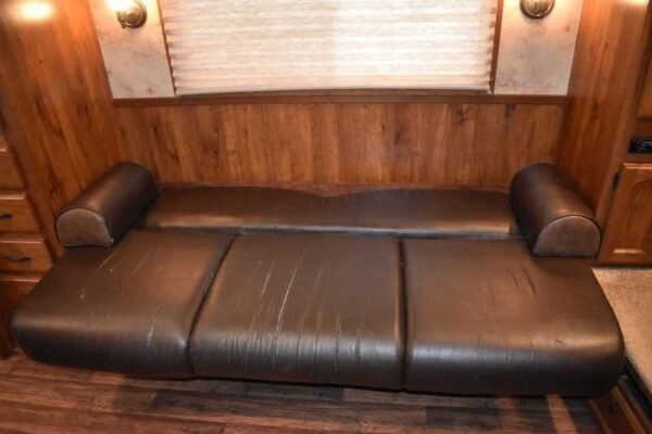 2013 Lakota Charger 8411LQ 4 Horse Trailer with 13' Short Wall - Image 16