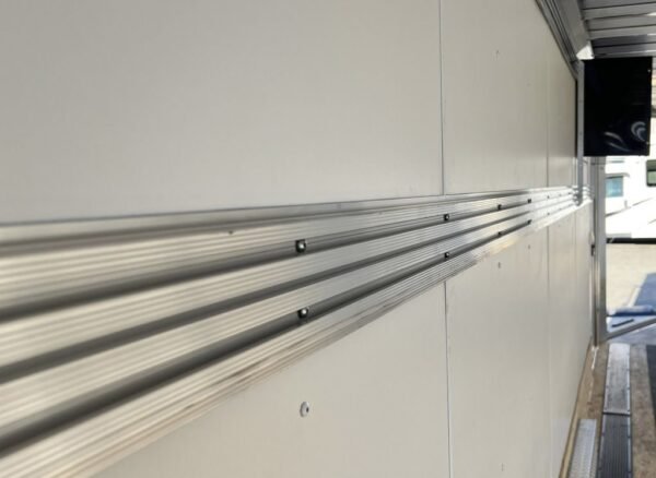 2024 Sno Pro 7.5×22 Aluminum 4-Place Drive In/Out w/Extra Height, Mats & Guides, Canopy - Image 17