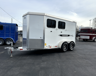 2021_Titan_13_x_68_x_7_-_2_Horse_Trailer_7lCUFs64bmcb.png
