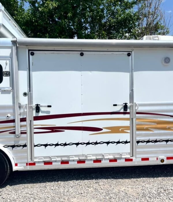 2005 Bloomer 4h Lq/Side Reverse Load/Full Rear Tack - Image 45