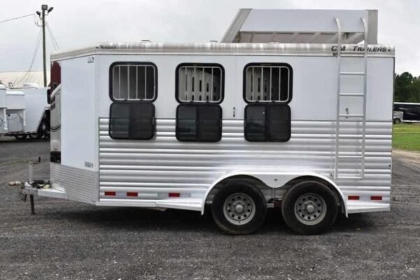 2012 CM 3HBP 3 Horse Trailer - Image 9