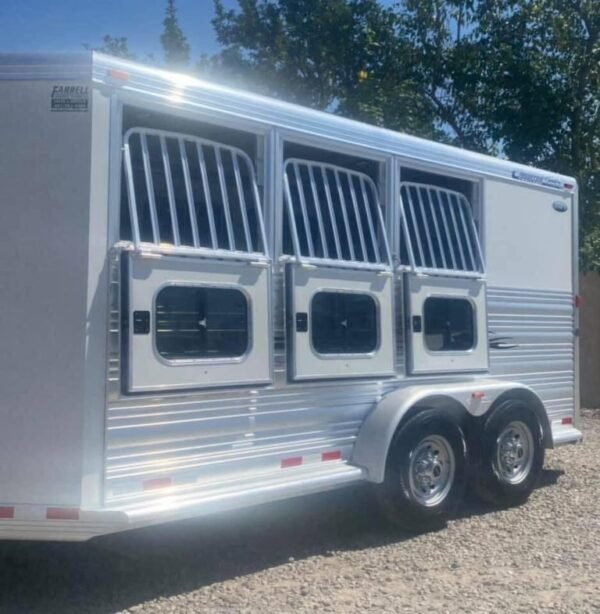 2011 Cimarron 3 Horse Bumper Pull - Image 21
