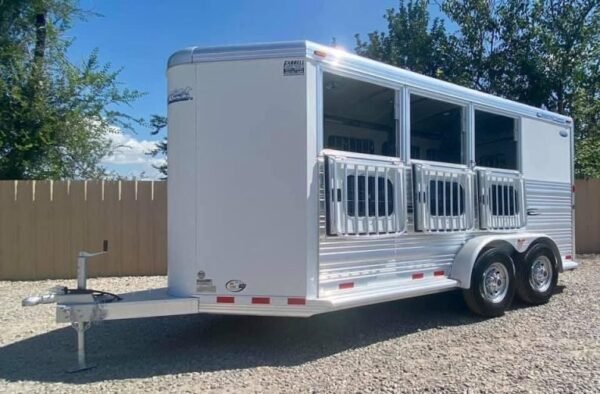 2011 Cimarron 3 Horse Bumper Pull - Image 19
