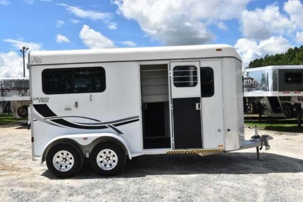 2002 Kiefer Built 2 Horse Bumper Pull - Image 10