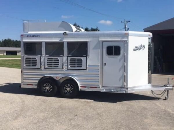 2018 Platinum Coach 3 Horse Bumper Pull - Image 18
