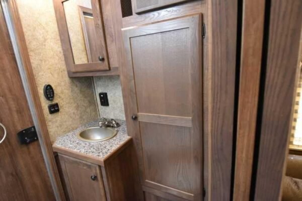 2018 Lakota Charger LQ Stock Trailer with 9' Short Wall - Image 20