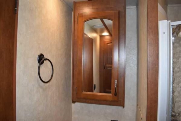 2015 Bison Ranger 3LQ Horse Trailer with 10' Short Wall - Image 19
