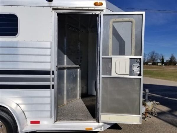 2001 4 Star 2 Horse Bumper Pull Slant Load - Image 14