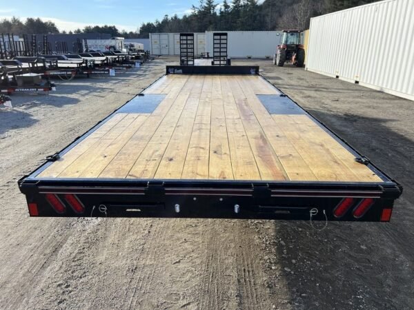 2024 Diamond C 8.5x22 7K Deckover Trailer w/Slide-In Ramps - Image 5