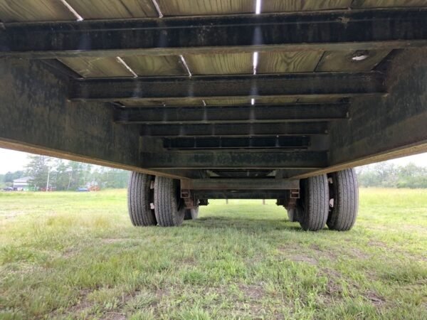 2002 Kaufman Trailers 101X40 Gooseneck Equipment Trailer w/Toolbox - Image 2