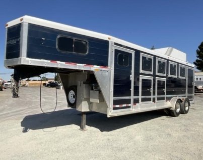 Pre-Owned_2005_Jamco_Trailers_4HGN_4_Horse_GN_Horse_Trailer_yDKU3Uku7ui1.jpg
