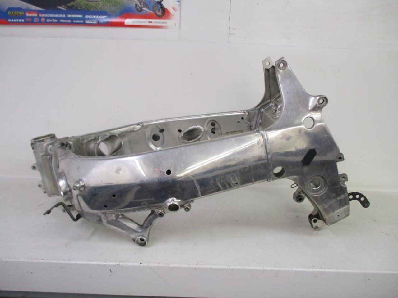 00 Suzuki GSXR 600 Frame Chassis * Salv T * 41100-34E10 1998-2000